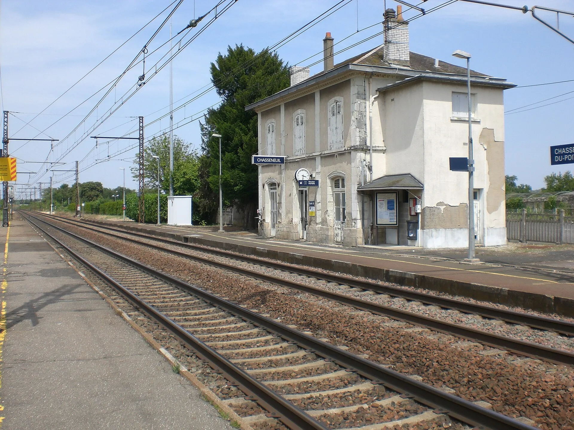 La gare SNCF de Chasseneuil-du-Poitou