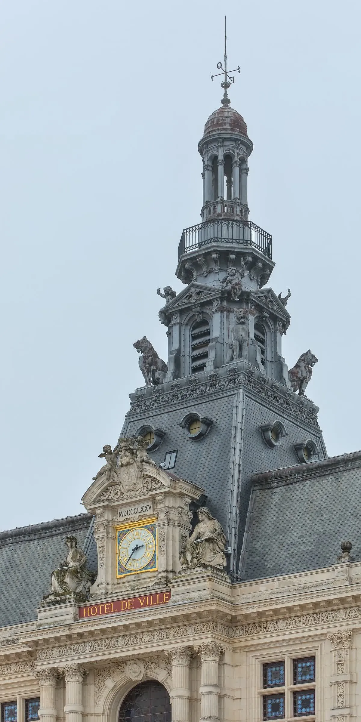L'hôtel de ville de Poitiers, dans le centre-ville où le festival Le Village s'installe tout le week-end